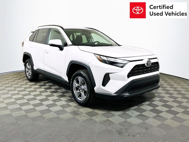 2024 Toyota RAV4 XLE FWD