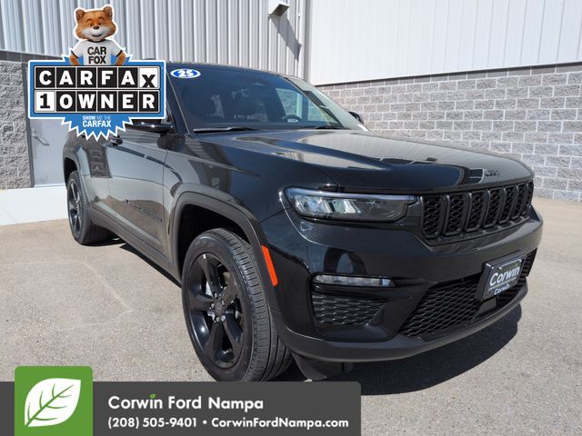 Diamond Black Crystal Pearlcoat 2025 Jeep Grand Cherokee SUV / Crossover Four-Wheel Drive 8-Speed Automatic