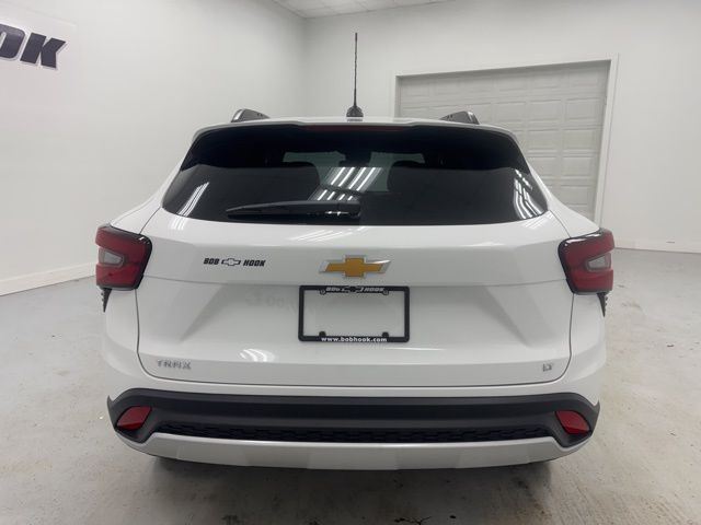 new 2026 Chevrolet Trax car, priced at $23,885