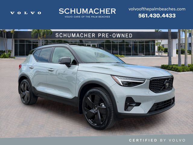 2026 Volvo XC40 B5 Ultra Black Edition AWD