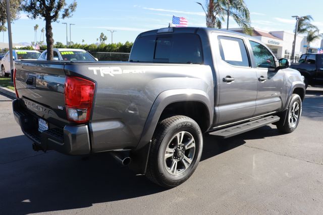 2017 Toyota Tacoma TRD Sport 6