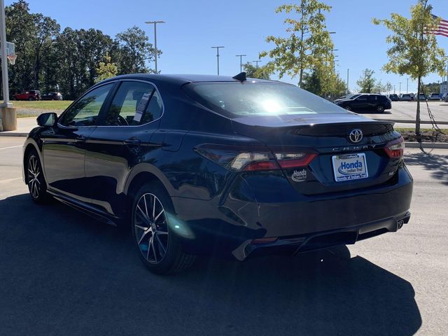 2022 Toyota Camry SE 8