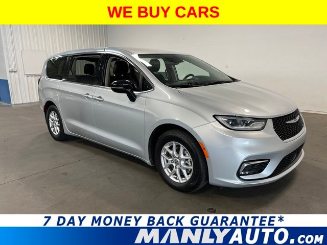 Silver Mist Clearcoat 2024 Chrysler Pacifica Minivan Front-Wheel Drive 9-Speed Automatic