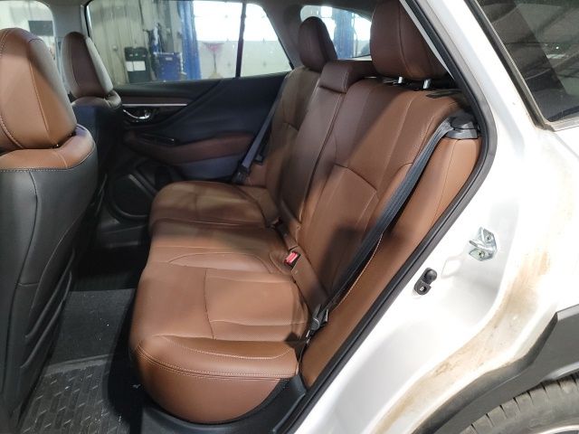 2024 Crystal White Pearl Subaru Outback Touring AWD SUV