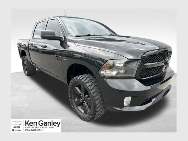 Brilliant Black Crystal Pearlcoat 2017 RAM 1500 Pickup Truck Four-Wheel Drive 8-Speed Automatic