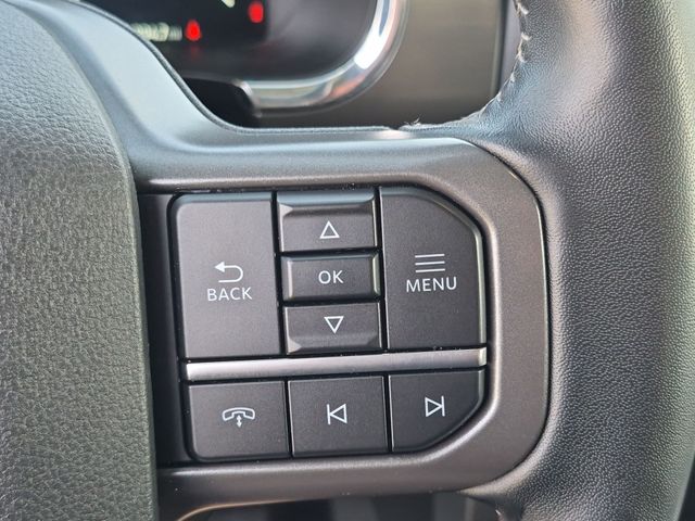 Used 2022 Silver Ford Lariat image 18