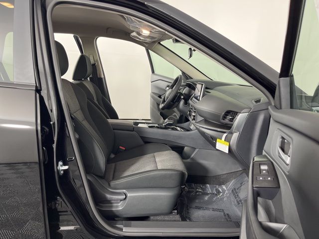 2025 Super Black Nissan Rogue SV FWD SUV
