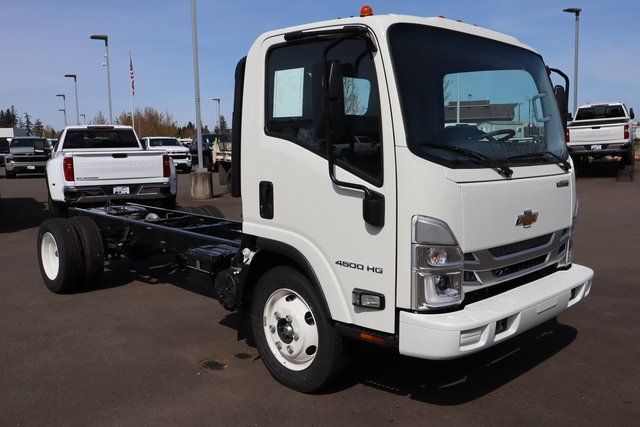 2024 Chevrolet 4500 HG LCF Gas work truck 7