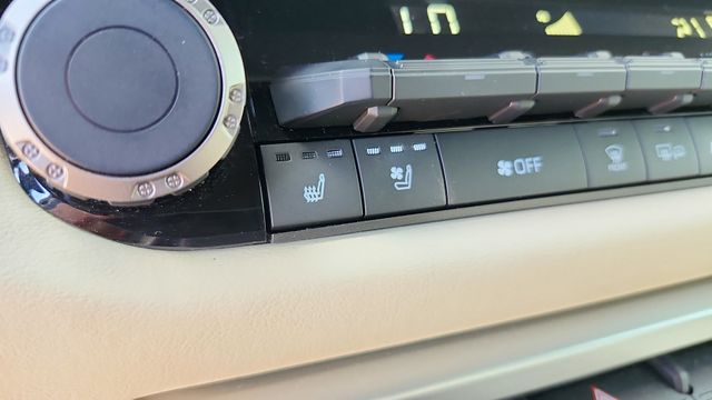 2024 Toyota Tundra 1794 Edition - Photo 19