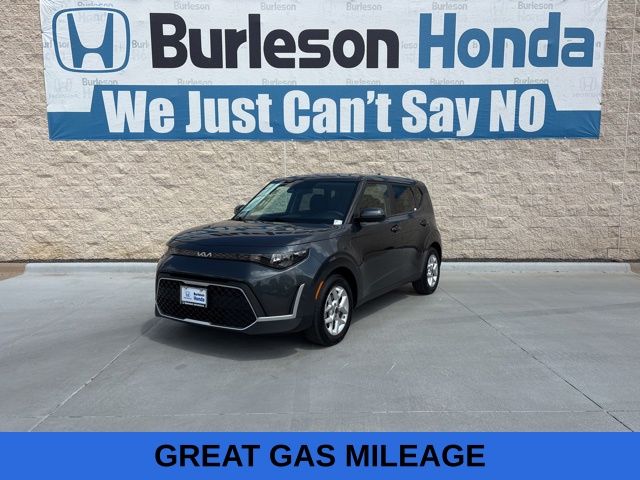 Gravity Gray 2025 Kia Soul LX FWD SUV / Crossover Front-Wheel Drive Continuously Variable Transmission