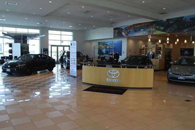 Used 2007 Beige Lexus 350 image 14