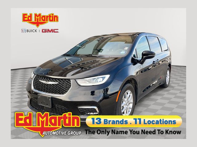 2025 Chrysler Pacifica Select FWD