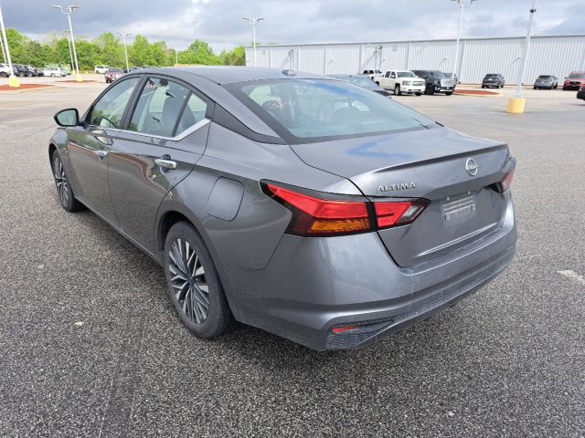 Used 2024 Gray Nissan 2.5 SV image 6