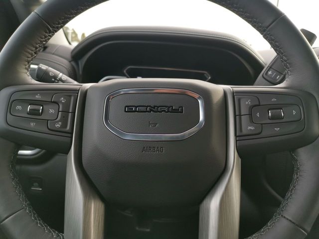 Used 2022 Black GMC Denali image 10