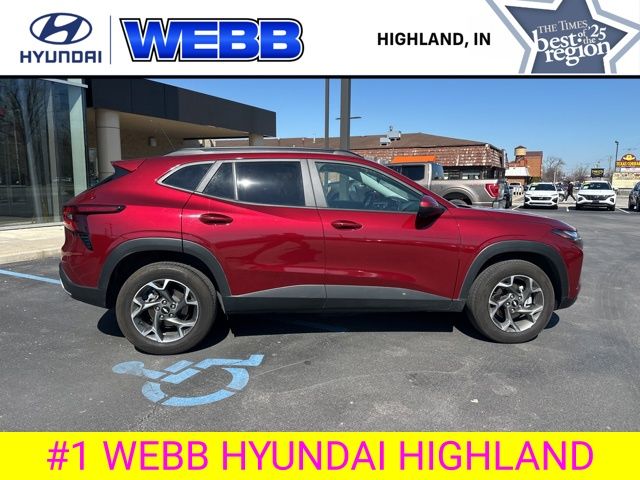 Used 2025 Red Chevrolet LT image 16