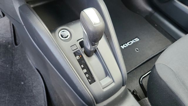 2025 Nissan Kicks Play