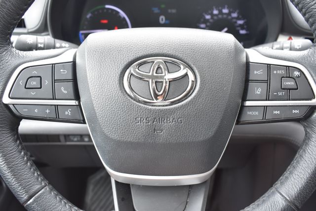 Used 2024 Toyota Sienna Van