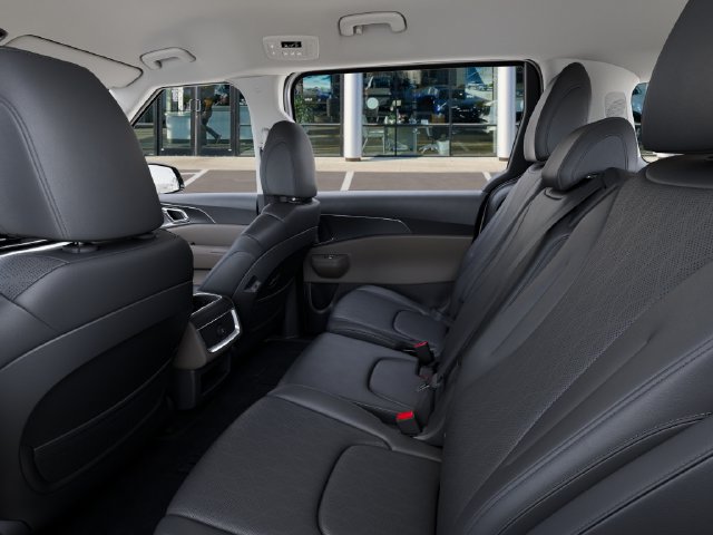 New 2027 Kia Carnival MPV Van