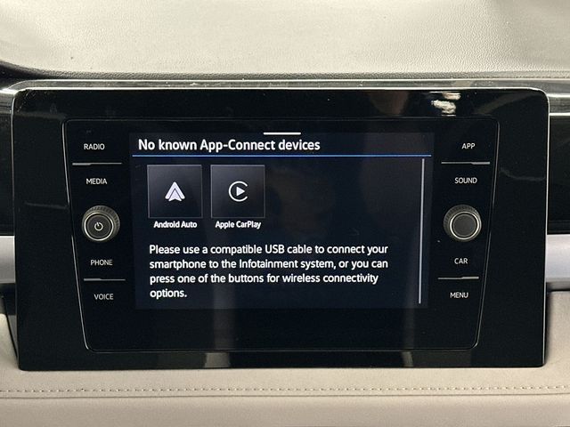 2026 Volkswagen Taos 1.5T SE White at Sutliff Volkswagen