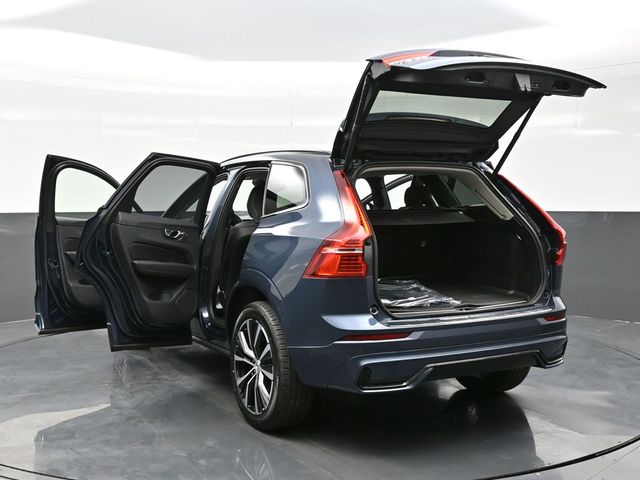 2025 Volvo XC60  photo