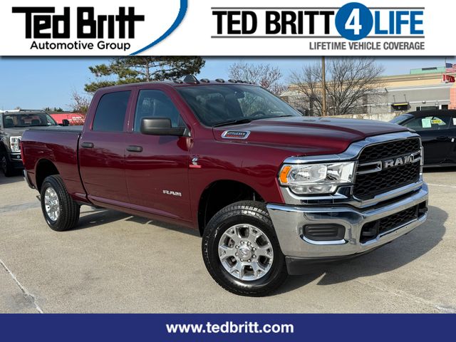 Delmonico Red Pearlcoat 2022 RAM 2500 Tradesman Crew Cab 4WD Pickup Truck Four-Wheel Drive 6-Speed Automatic