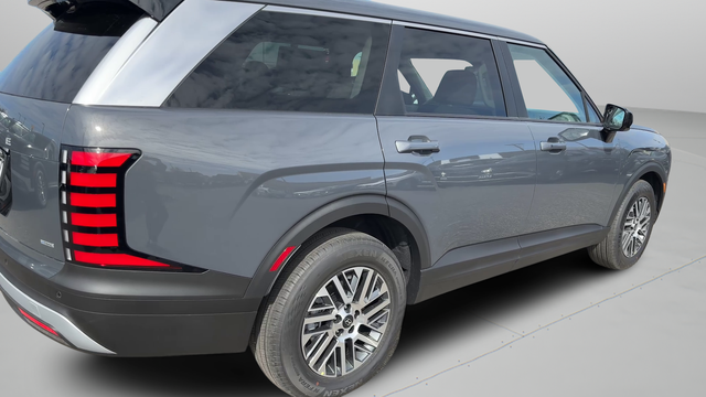 View vehicle photo 6