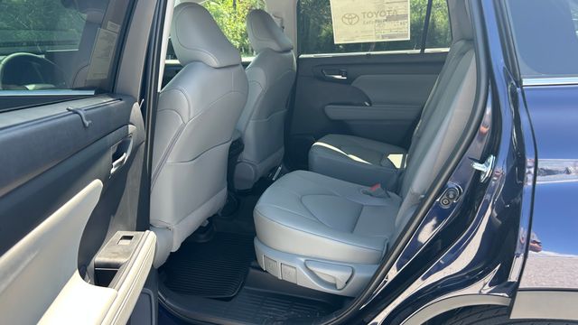 New 2026 Toyota Highlander SUV
