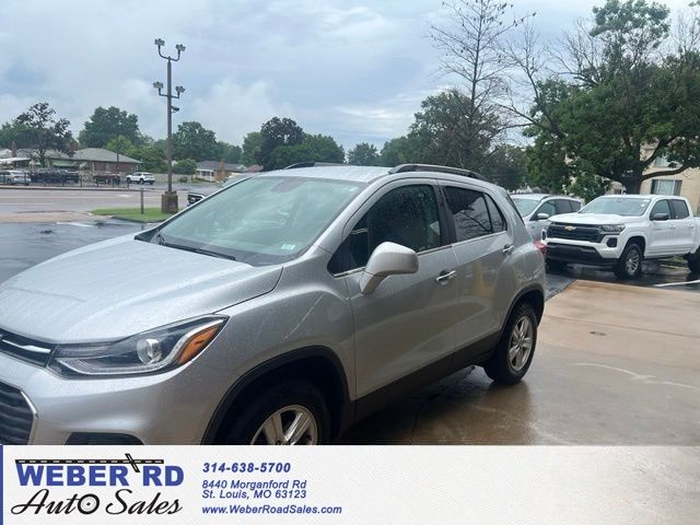 Silver Ice Metallic 2017 Chevrolet Trax SUV / Crossover All-Wheel Drive 6-Speed Automatic