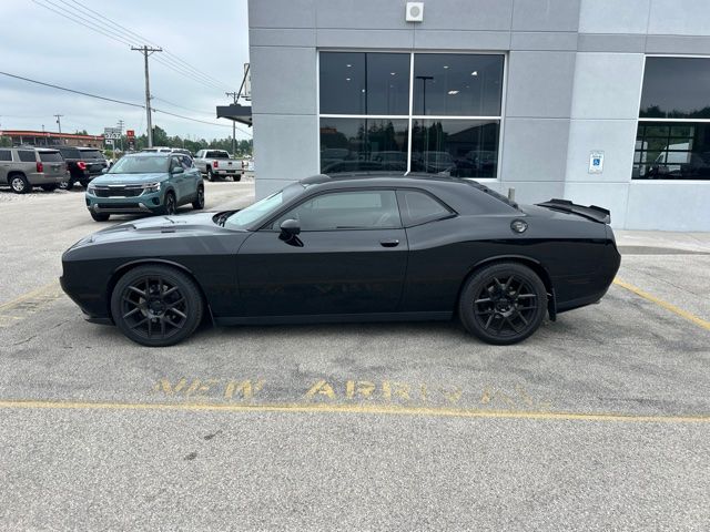 Used 2015 Pitch Black Clearcoat Dodge R/T image 3