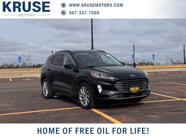 2022 Ford Escape Titanium