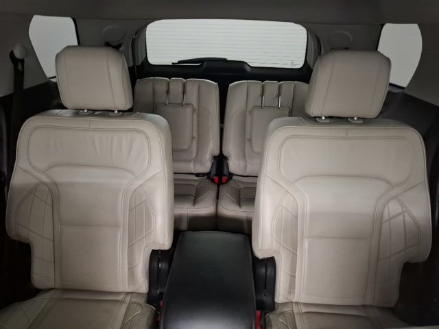 2019 Ford Explorer Platinum — photo 29