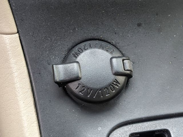 2005 Toyota Corolla CE photo