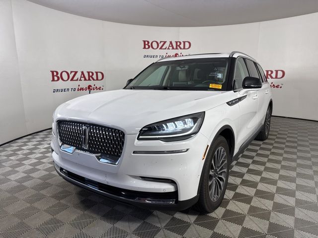2022 Pristine White Metallic Tri-Coat Lincoln Aviator Reserve RWD SUV