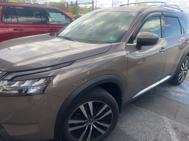 Baja Storm 2024 Nissan Pathfinder Platinum 4WD SUV / Crossover All-Wheel Drive 9-Speed Automatic