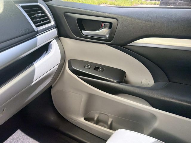 Used 2019 Toyota Highlander SUV
