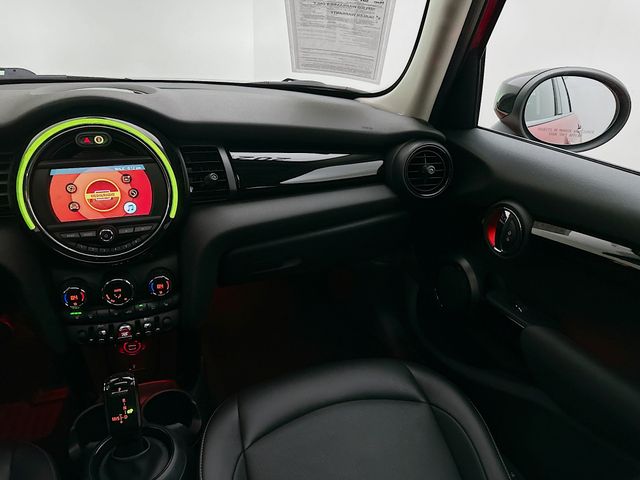 2021 MINI Cooper Signature 23