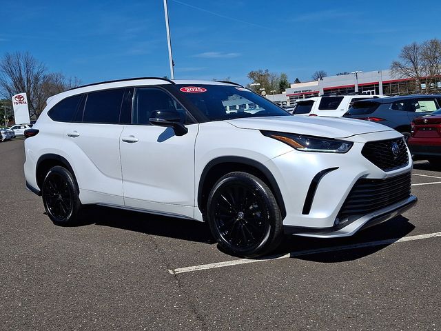White (Wind Chill Pearl) 2025 Toyota Highlander XSE AWD SUV / Crossover All-Wheel Drive 8-Speed Automatic