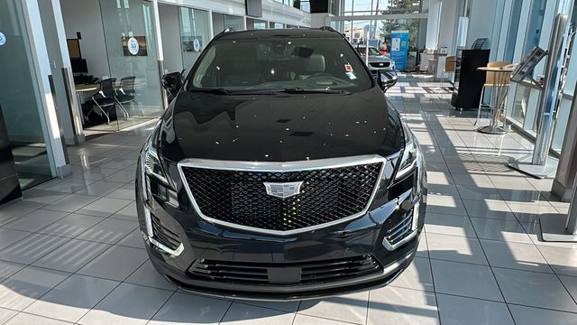 2024 Cadillac XT5 Sport 8