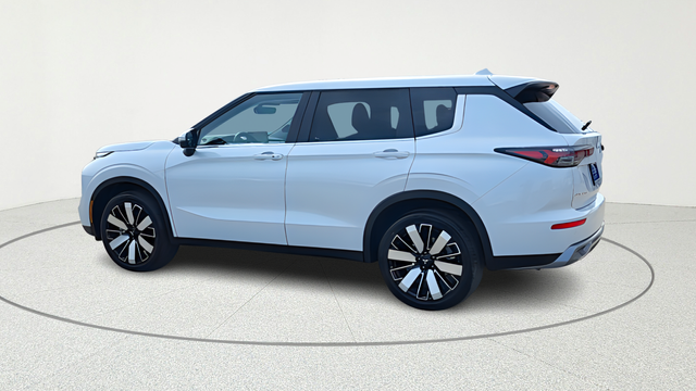 2026 Mitsubishi Outlander