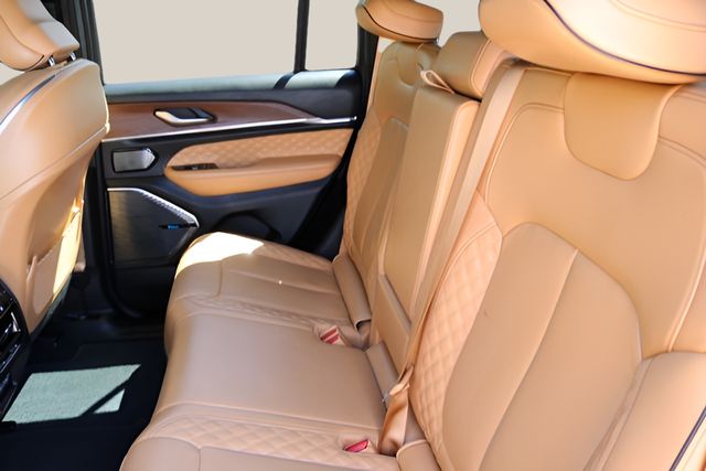 Used Car 2023 Jeep Grand Cherokee  Summit For Sale Under $50,000 In Austin, Texas