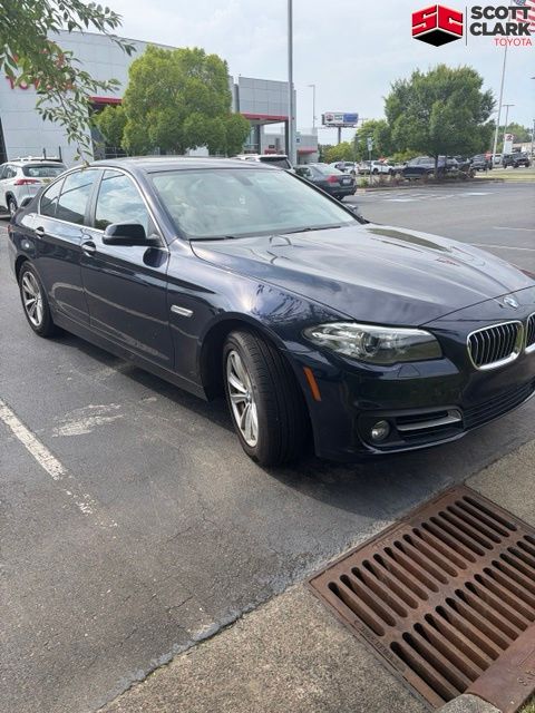 2015 BMW 5 Series 528i
