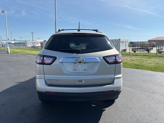 2017 Chevrolet Traverse LT photo