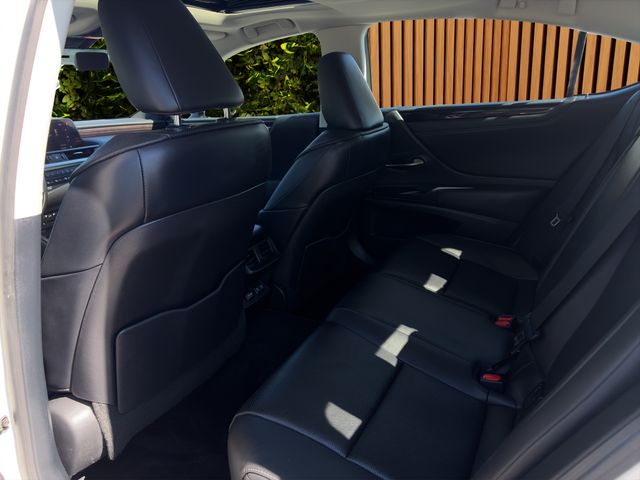 2021 LEXUS ES 250 AWD • PREMIUM PACKAGE • CLEAN CARFAX NAVIGATION • APPLE CARPLAY • HEATED & COOLED SEATS • BLIND SPOT MONITOR • PREMIUM PACKAGE Thumbnail