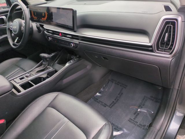 used 2024 Kia Sorento car, priced at $25,980