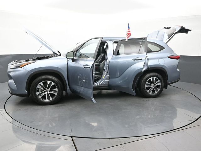 2023 Toyota Highlander XLE 54