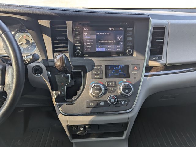 2018 Midnight Black Metallic Toyota Sienna XLE FWD Van