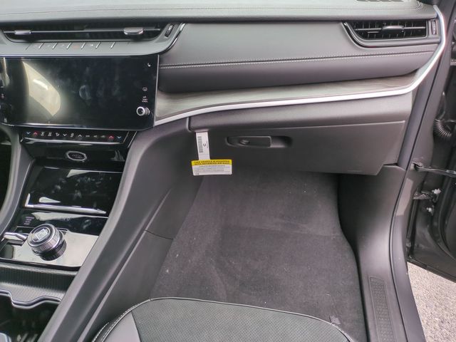 new 2026 Jeep Grand Cherokee car, priced at $47,817