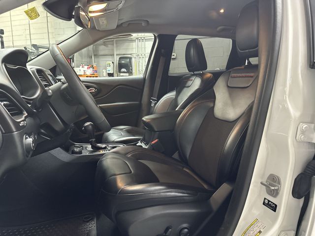 Certified Used 2022 White Jeep Trailhawk image 15