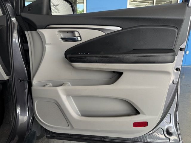 2021 Honda Pilot EX photo