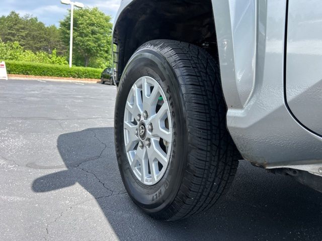2024 Toyota Tacoma SR5 - Photo 13